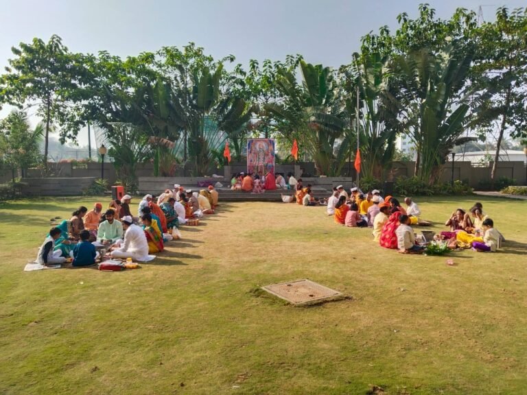 What do you do at a Hindu temple? Here are 5 things you should know